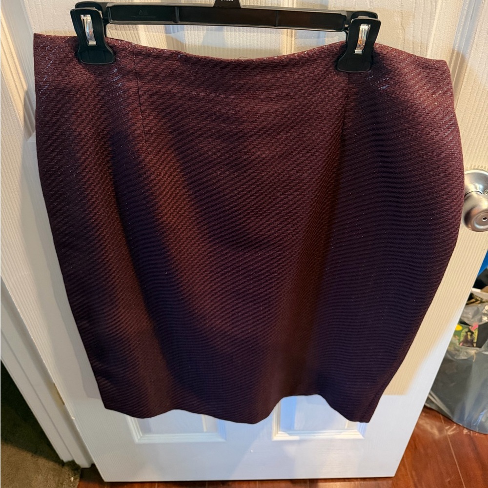 Worthington Deep Purple Pencil Skirt